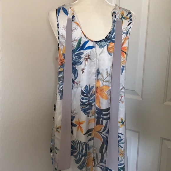 floral embroidered sheer overlay cut out tie back shift dress - Picture 5 of 11